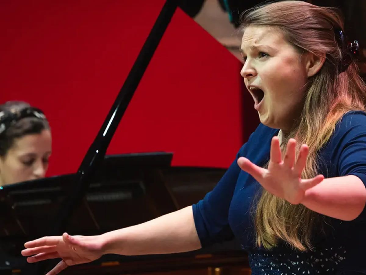 Molly Robb Prizes for Young Singers